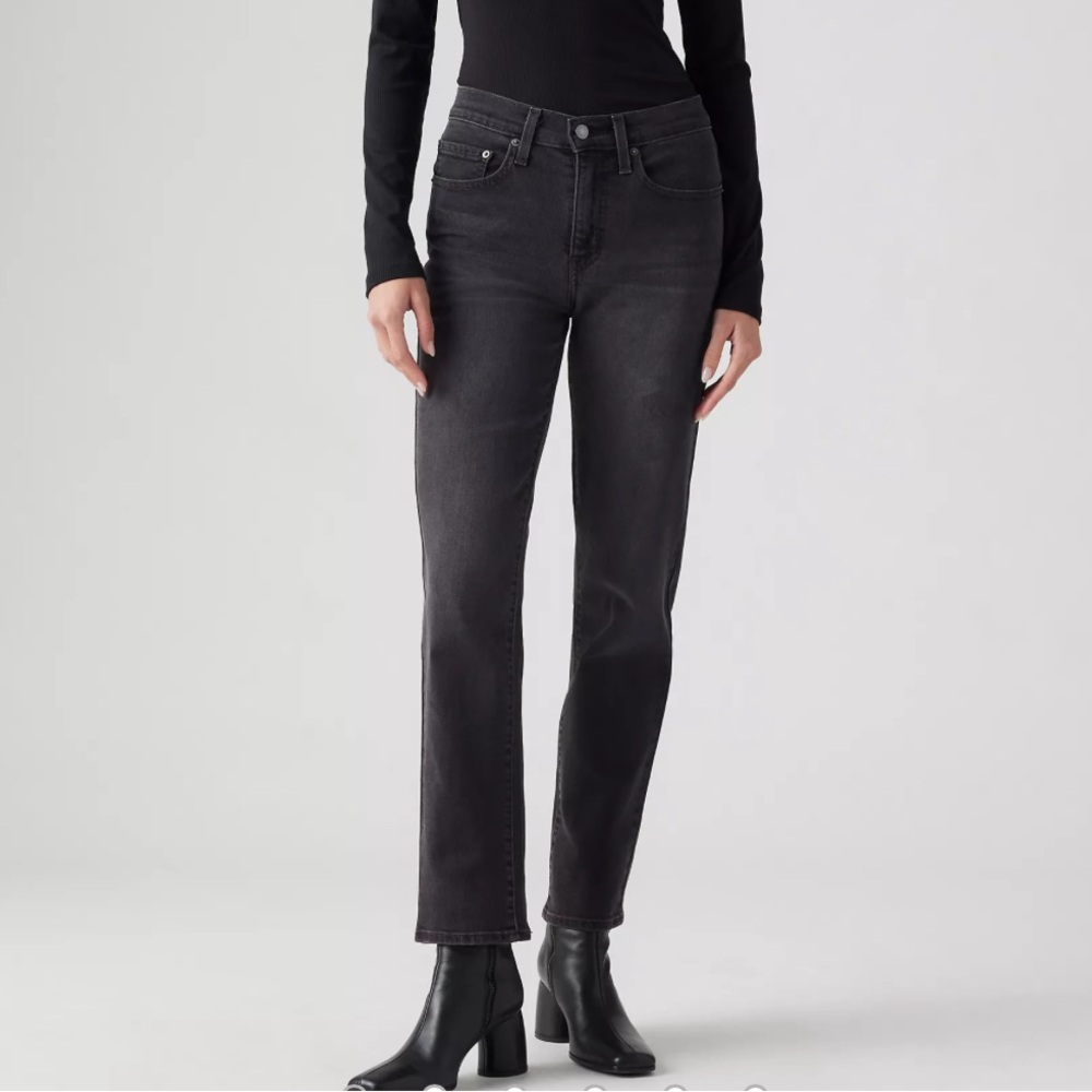 (NWT) Levi’s 724 High Rise Straight Jeans